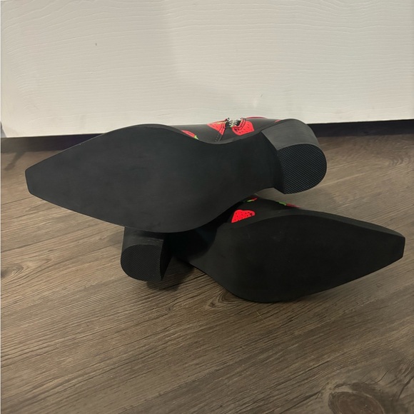 NWOB Dolls Kill x Strawberry Shortcake Black Meadow Greeting Cowboy Boots - Picture 7 of 7